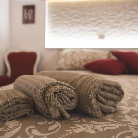 Suite Aurora Бари Екстериор снимка